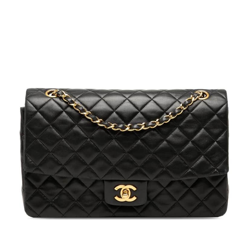 Chanel CC Quilted Lambskin Single Flap Black Leather Very good condition - Front View