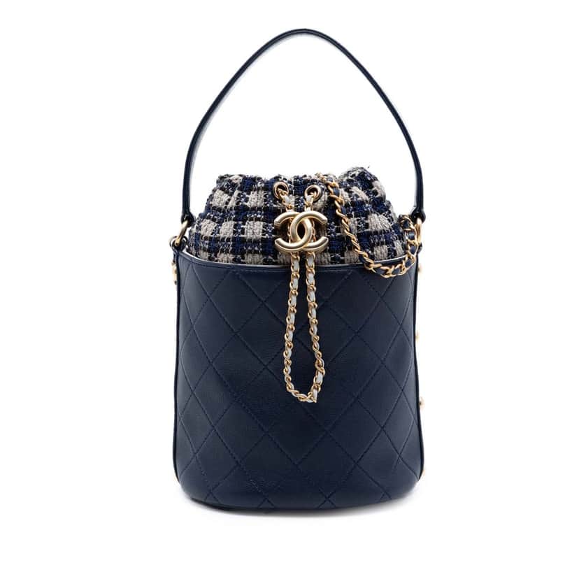 Chanel Medium CC Calfskin and Tweed Drawstring Bucket Bag Blue Leather Very good condition - Front View