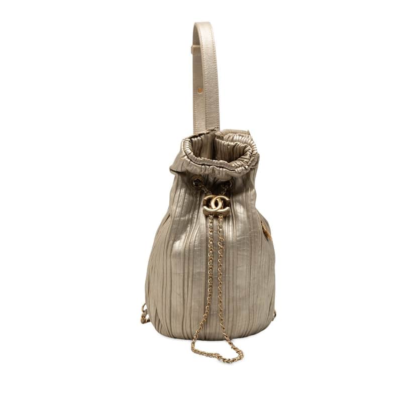 Chanel Small Metallic Calfskin Coco Pleats Drawstring Backpack Gold Leather Very good condition - Front View