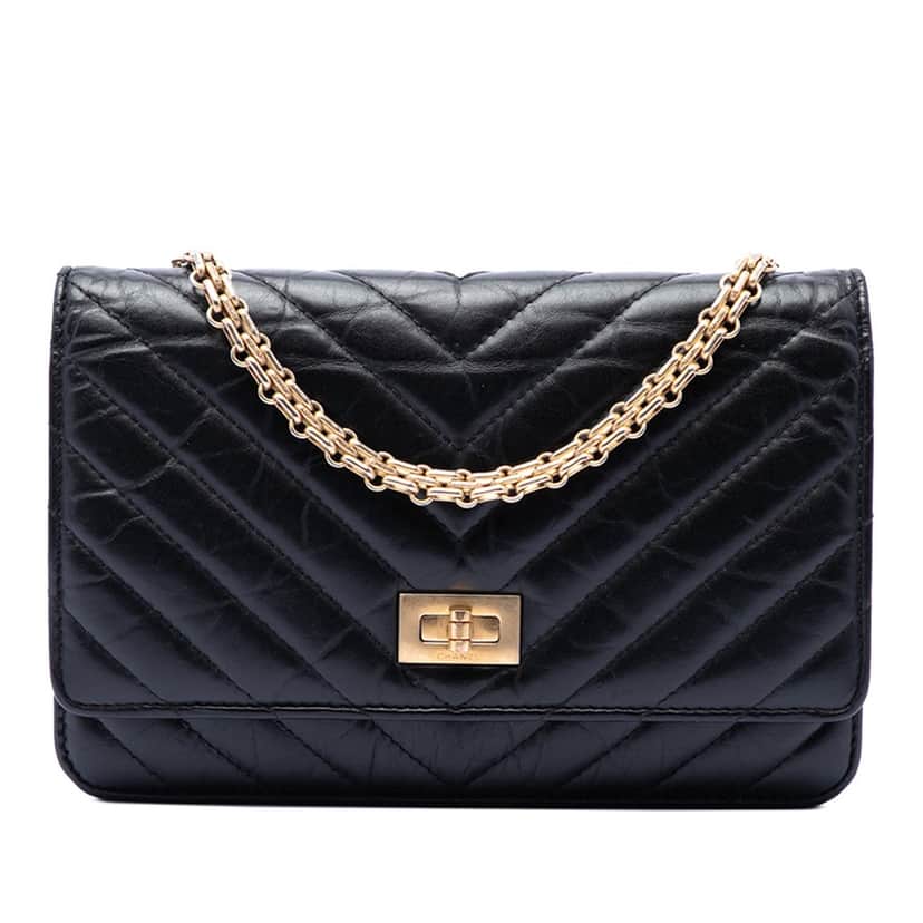 Chanel Reissue 2.55 Chevron Aged Calfskin Wallet on Chain Black Leather Very good condition - Front View