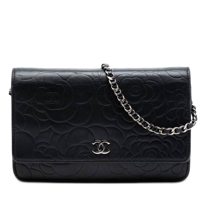 Chanel CC Embossed Lambskin Camellia Wallet On Chain Black Leather Very good condition - Front View