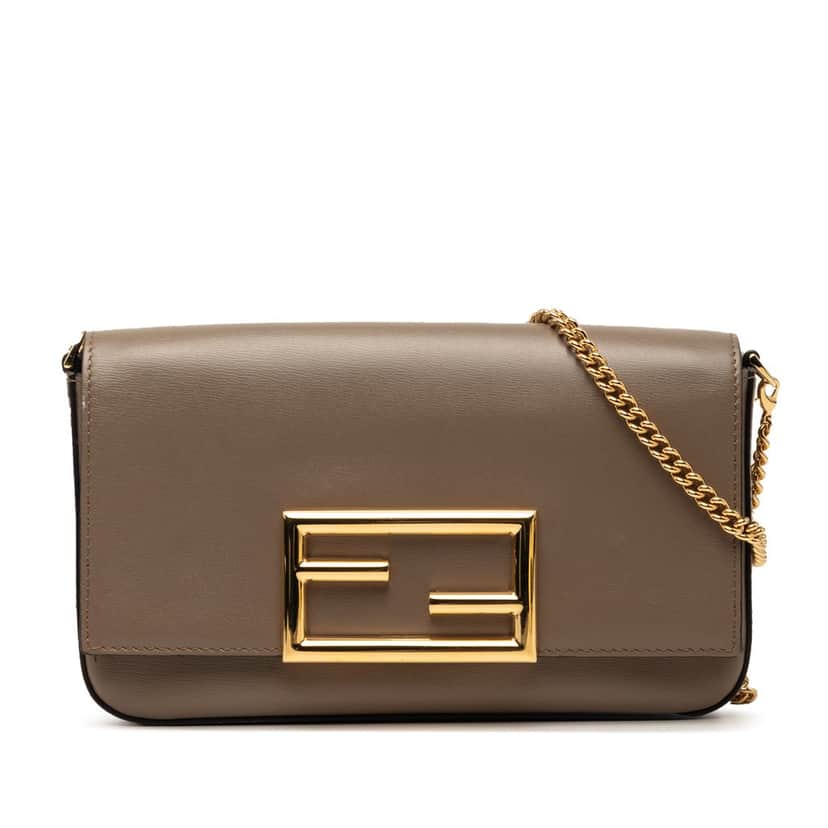 Fendi Smooth Calfskin Vitello Palmellato Wallet on Chain Brown Leather Very good condition - Front View