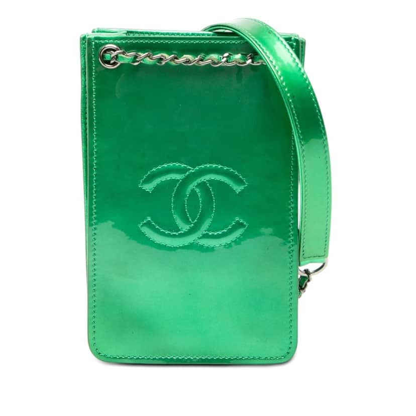 Chanel CC Patent Phone Holder Crossbody Green Leather Very good condition - Front View