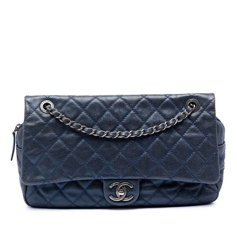 Chanel Jumbo Quilted Caviar Easy Flap Blue Leather Very good condition - Front View