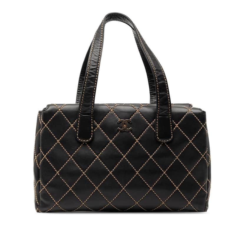 Chanel CC Lambskin Wild Stitch Handbag Black Leather Very good condition - Front View