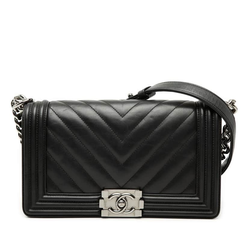 Chanel Old Medium Chevron Lambskin Boy Flap Black Leather Very good condition - Front View