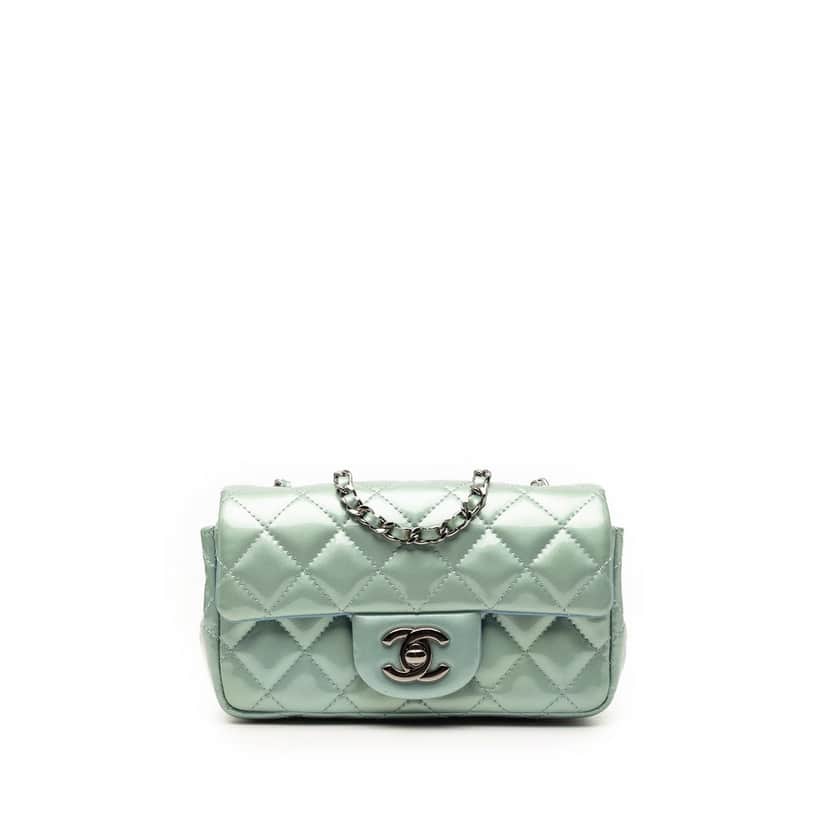 Chanel Extra Mini Rectangular Classic Metallic Patent Single Flap Green Leather Very good condition - Front View