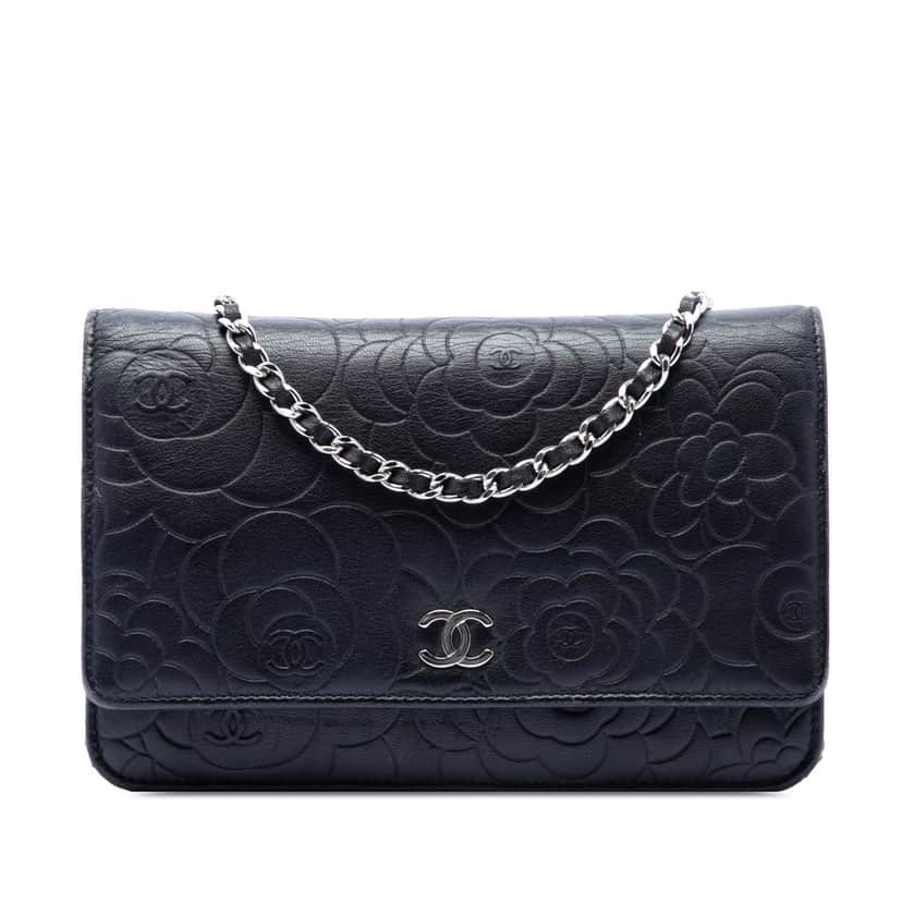 Chanel CC Embossed Lambskin Camellia Wallet On Chain Black Leather Very good condition - Front View