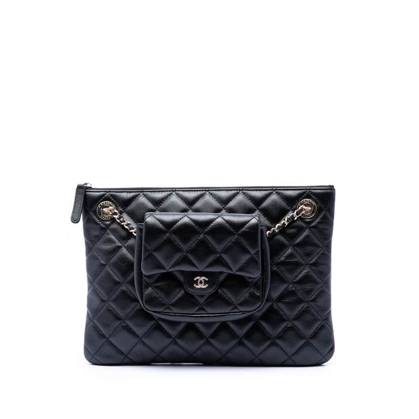 Chanel CC Quilted Lambskin Pouch with Mini Flap Purse Black Leather Very good condition - Front View