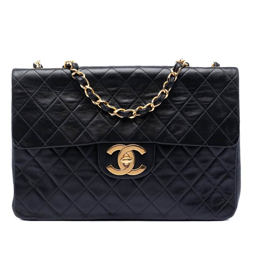 Chanel Maxi XL Classic Lambskin Single Flap Black Leather Very good condition - Front View
