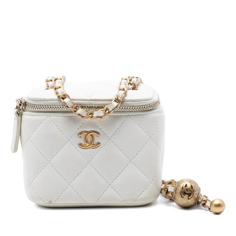 Chanel Mini Quilted Lambskin Pearl Crush Vanity Case With Chain White Leather Very good condition - Front View