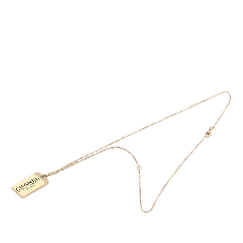 Chanel CC Gold Plated 31 Rue Cambon Dog Tag Pendant Necklace Gold Metal Very good condition - Front View