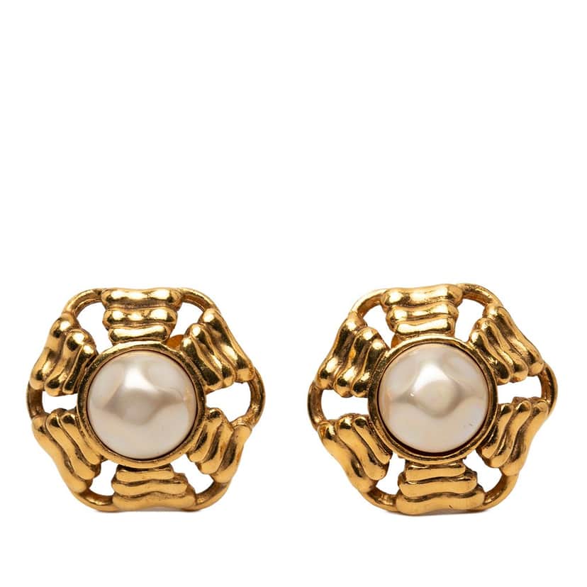 Chanel Gold Plated Faux Pearl Wavy Clip On Earrings Gold Metal Very good condition - Front View