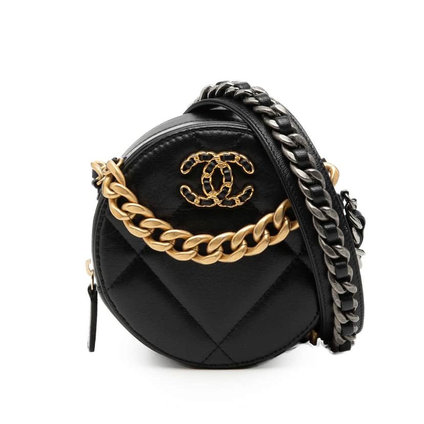 Chanel Lambskin 19 Round Clutch with Chain Black Leather Very good condition - Front View