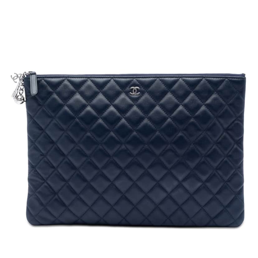 Chanel Large Quilted Lambskin Cosmo Charm O Case Clutch Blue Leather Very good condition - Front View