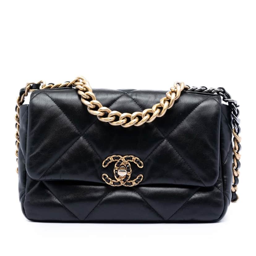 Chanel Medium Lambskin 19 Flap Black Leather Very good condition - Front View