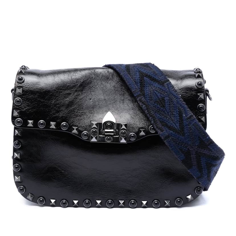 Valentino Medium Craquele Calfskin Guitar Strap Rockstud Rolling Flap Crossbody Black Leather Very good condition - Front View