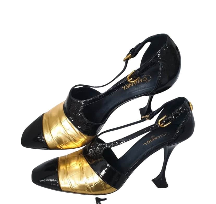 CHANEL Chanel Gold Black Heels Sz.40,5 Pre-Owned Black Good condition - Front View