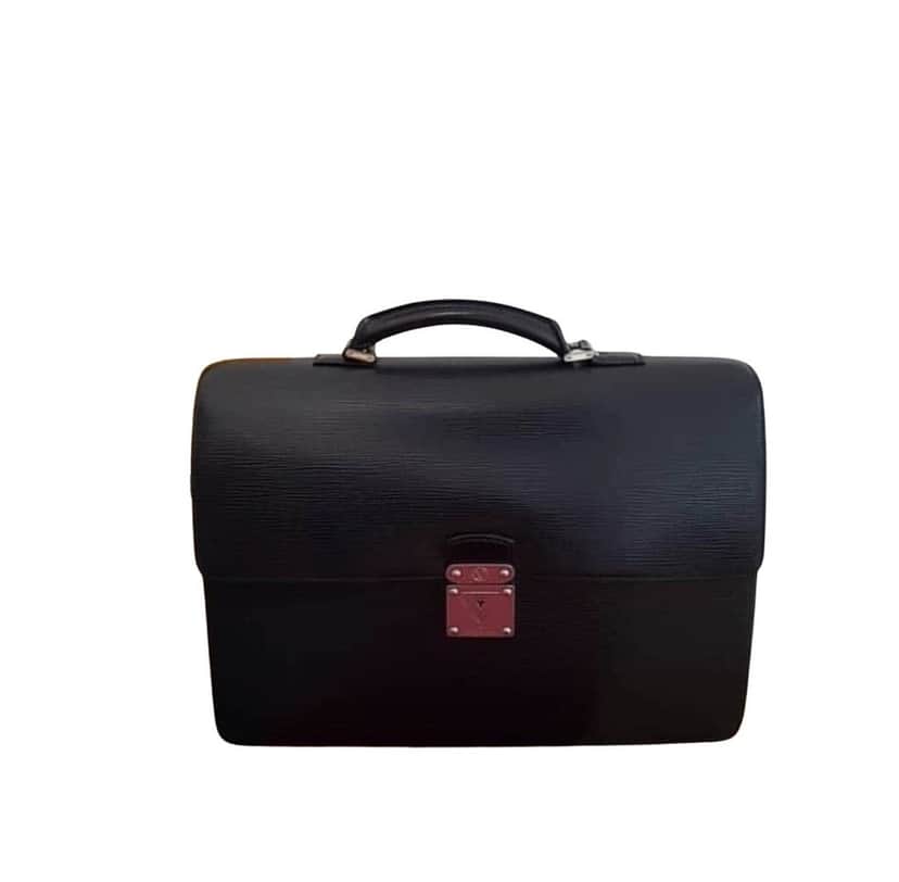 Louis Vuitton Louis Vuitton Men Epi Leather Messenger Bag Pre-Owned Black Leather Good condition - Front View