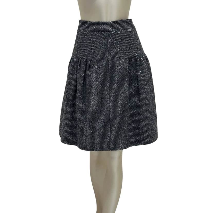 Chanel CHANEL 2014 Black Tweed Mid-Length Skirt - Size 36FR Pre-owned Black Tweed Good condition - Front View