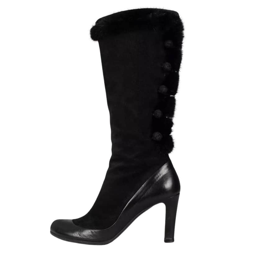 Alexander McQueen Alexander McQueen Black Suede faux Fur Trim Boots - EU 39.5 Pre-owned Black Suede Good condition - Front View