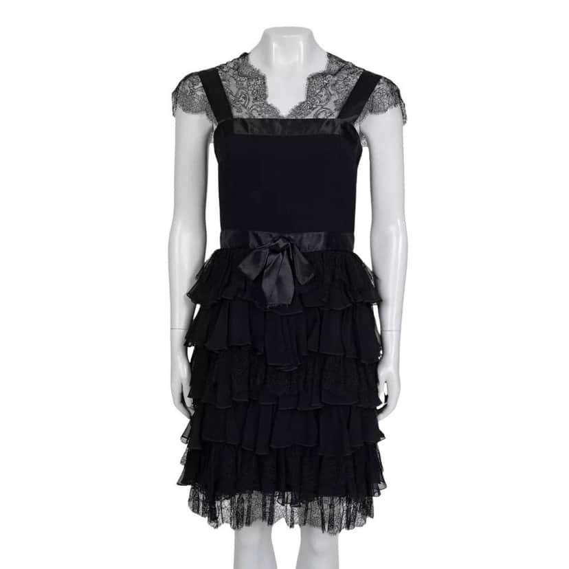 Oscar de la Renta Oscar de la Renta Black Lace Fitted Dress - UK6/XS Pre-owned Black Lace Good condition - Front View