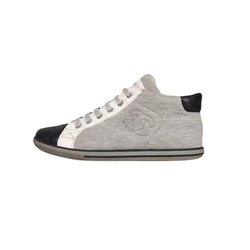 Chanel Chanel Grey Textile Leather Toe Sneakers  EU 37 Pre-owned Grey Leather Good condition - Front View