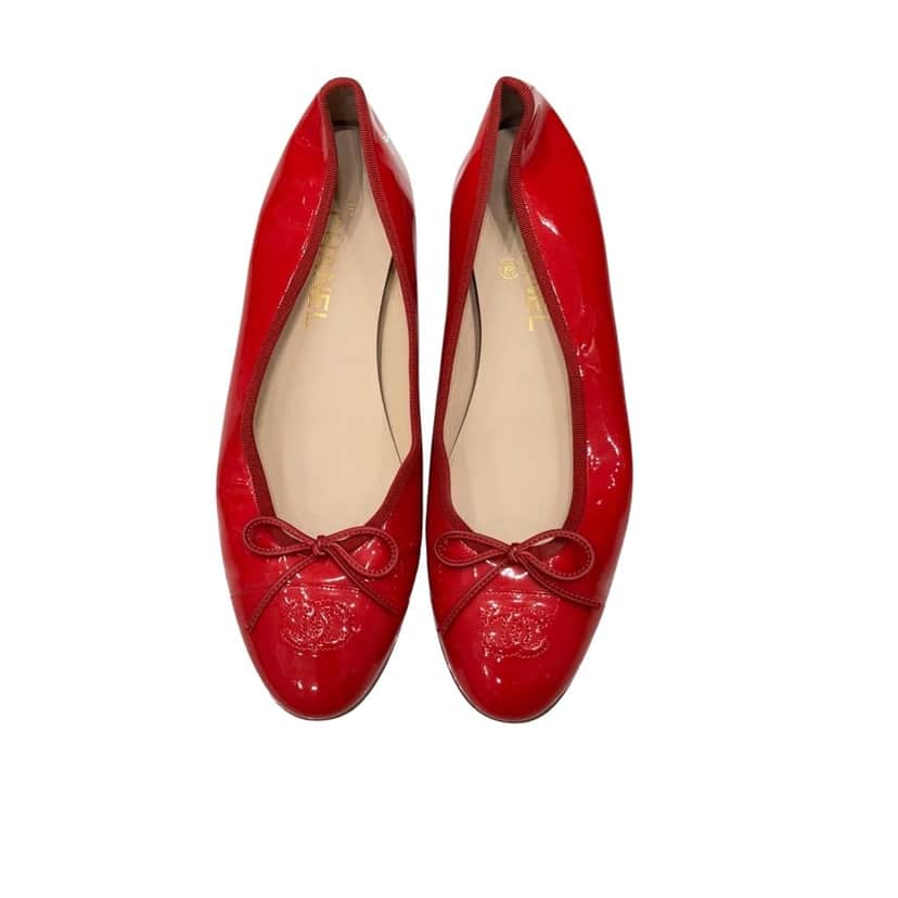 Chanel Chanel Red Patent Leather CC Bow Ballet Flats Size 41 EU pre-owned Red Leather Good condition - Front View