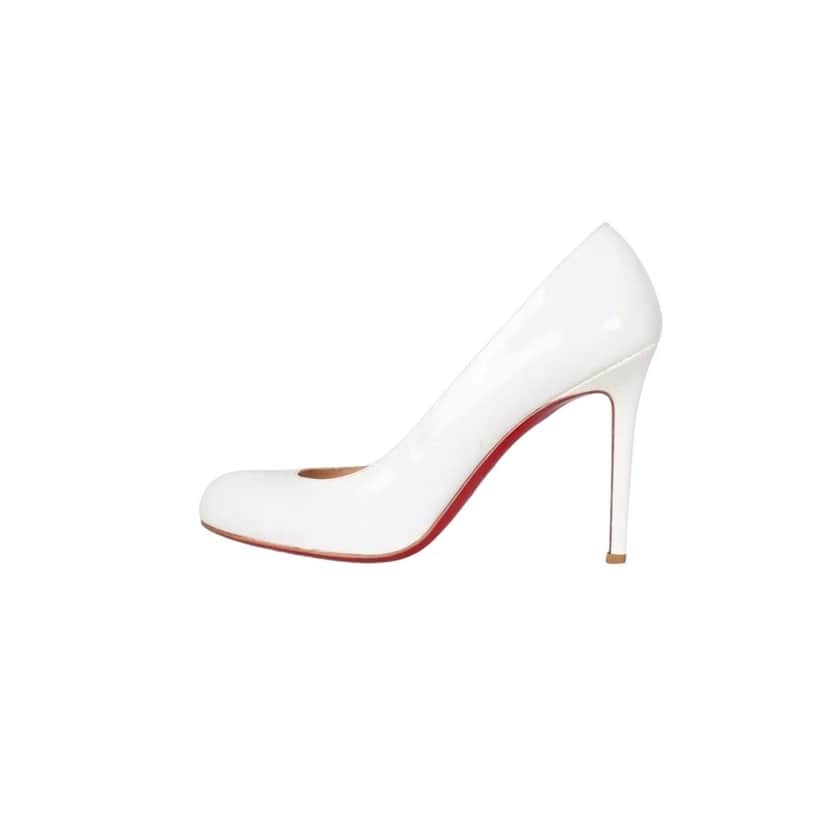 Christian Louboutin Christian Louboutin White Patent Leather Round-Toe Pumps Sz.39 Pre-owned White Leather Good condition - Front View