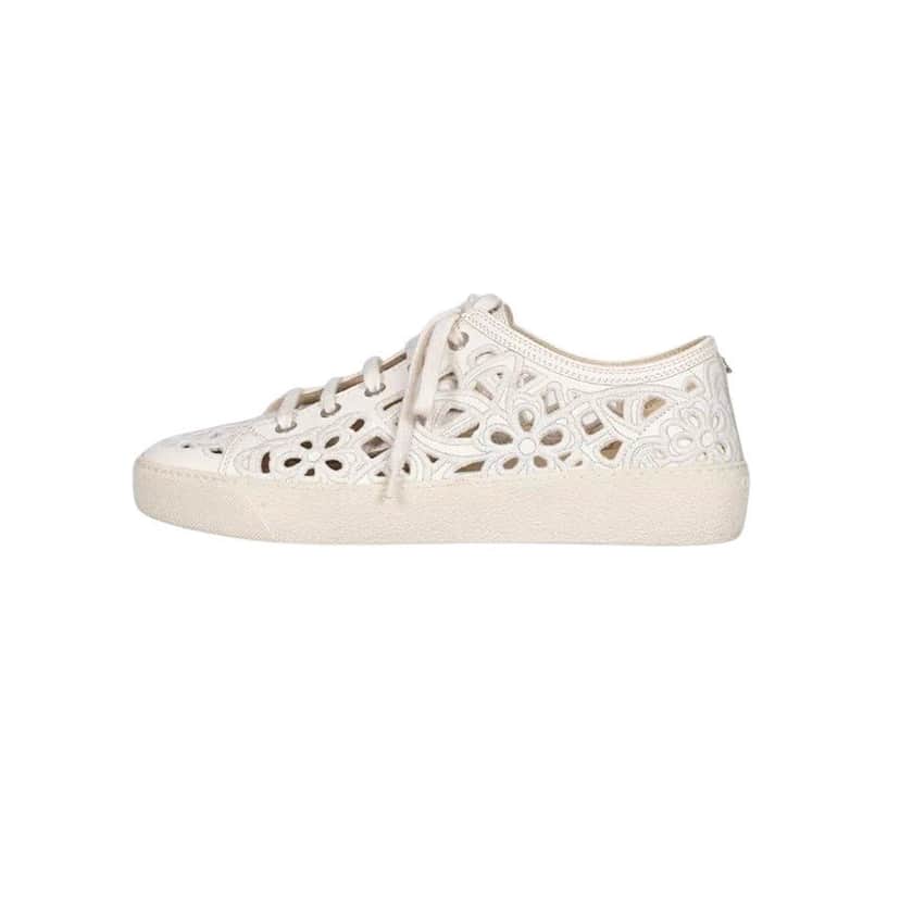 Chanel Chanel White Embroidered Leather Sneakers - Size 39.5 Pre-owned White Leather Good condition - Front View
