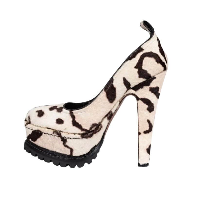 Alaïa Alaïa White Pony Hair Animal Print Platform Pumps sz.37 Pre-owned White Leather Good condition - Front View