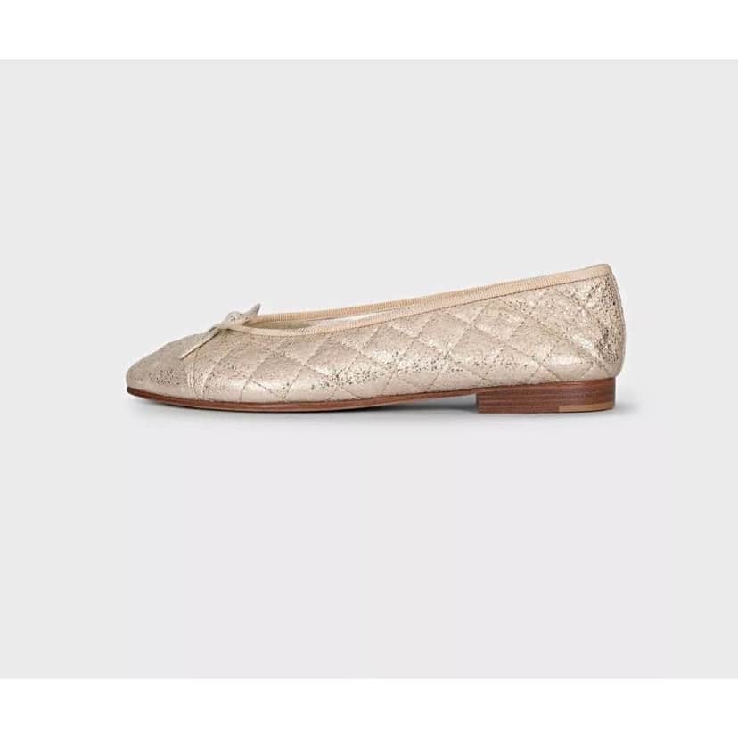 Chanel Chanel Quilted Gold Leather Ballerina Flats - Size 38.5 Pre-owned Gold Leather Good condition - Front View