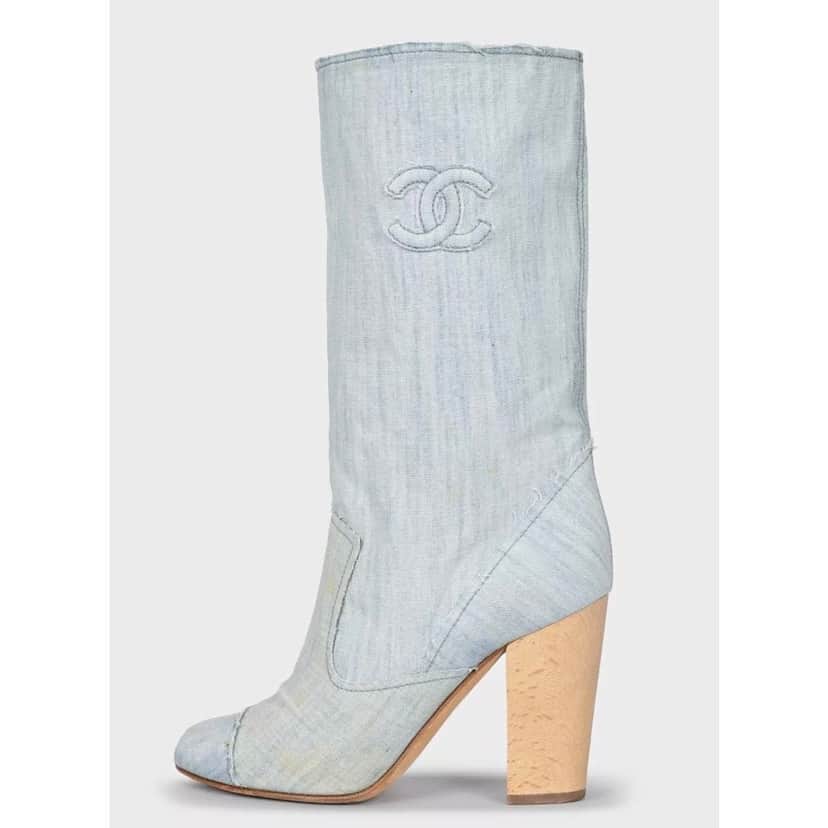 Chanel Chanel Logo Denim Ankle Boots - EU 39.5  Pre-owned Blue Denim Good condition - Front View