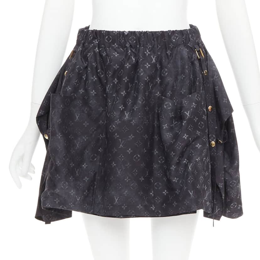 Louis Vuitton 1AAY5G Monogram Cloud Pocket Grey Silk Very good condition - Front View