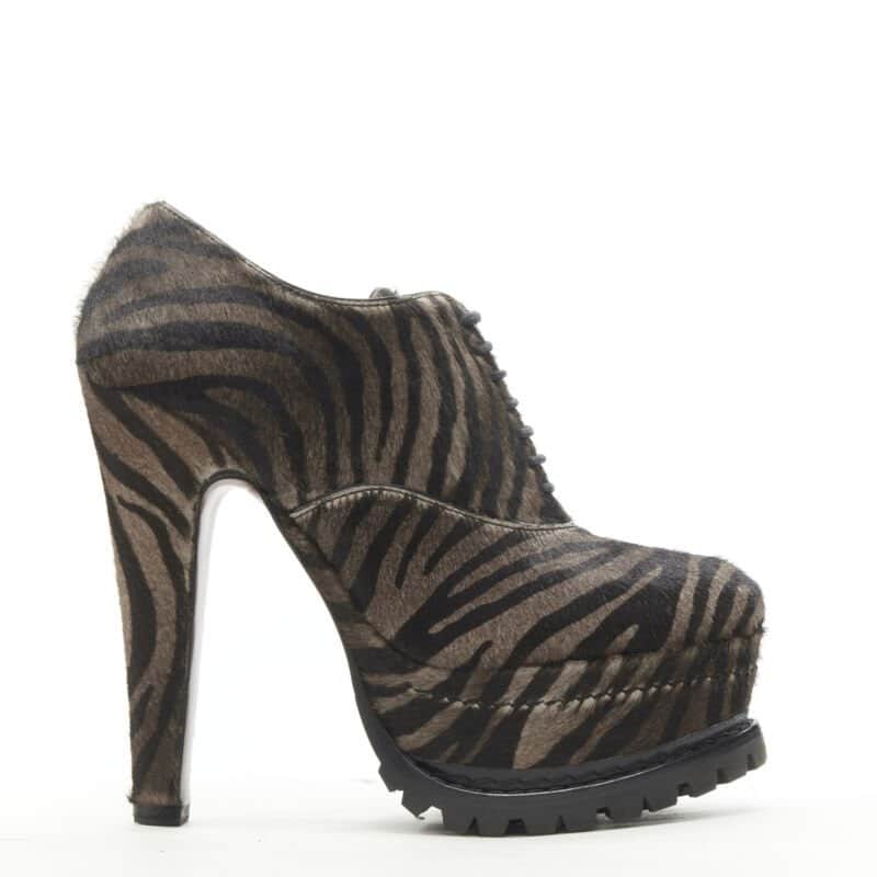 Alaia Zebra Stripe Sole Bootie Brown Leather Never worn - Front View