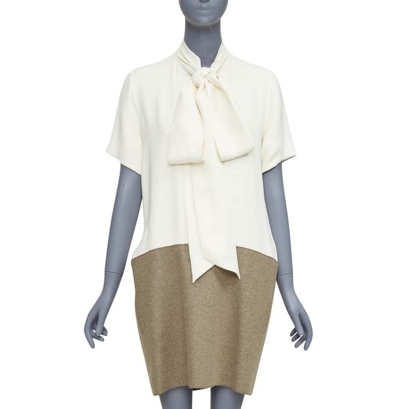 Celine Product Beige Silk Very good condition - Front View