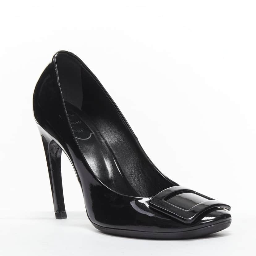 Roger Vivier Buckle Curved Pumps Black Good condition - Front View