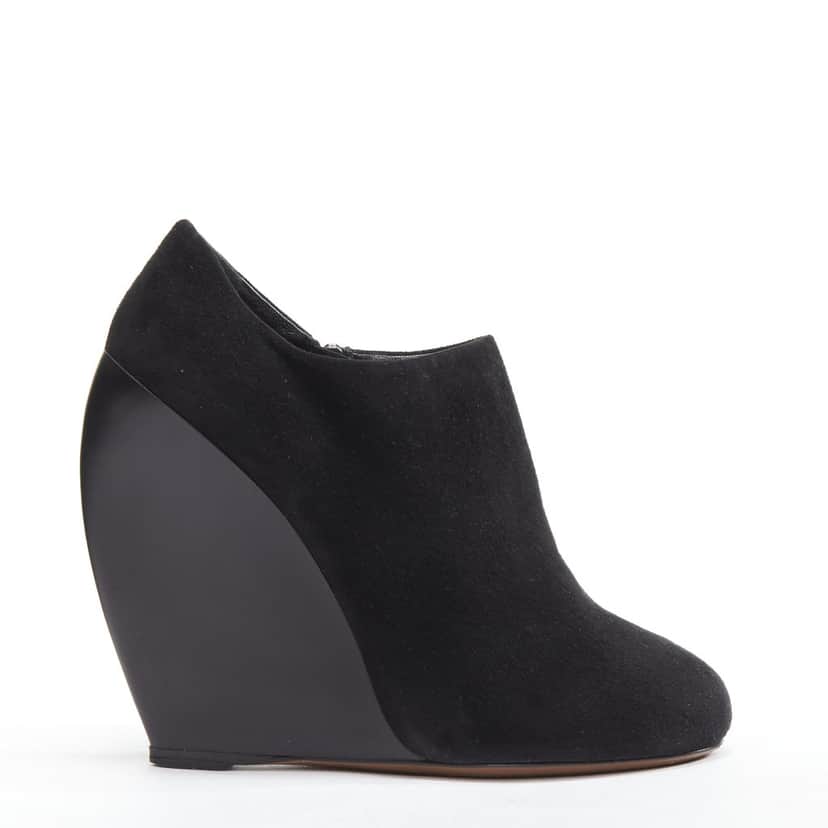 Alaia Jacquard Gold Heel Boots Black Suede Very good condition - Front View