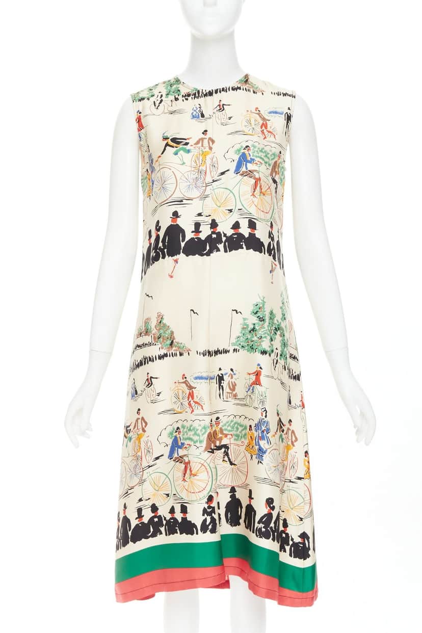 Celine Product Beige Silk Very good condition - Front View