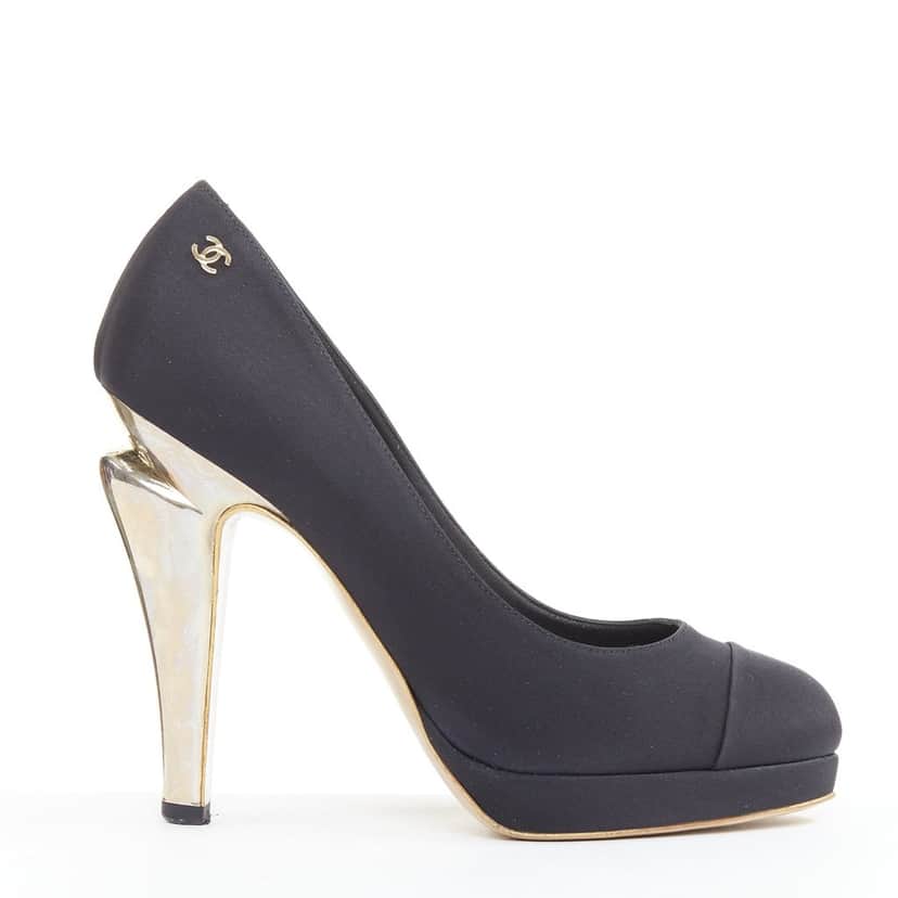 Chanel Product Black Silk Good condition - Front View