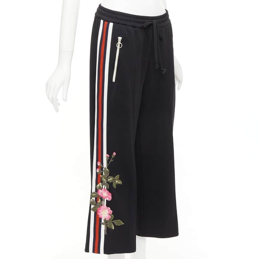 Gucci Floral Patch Joggers Black Very good condition - Front View