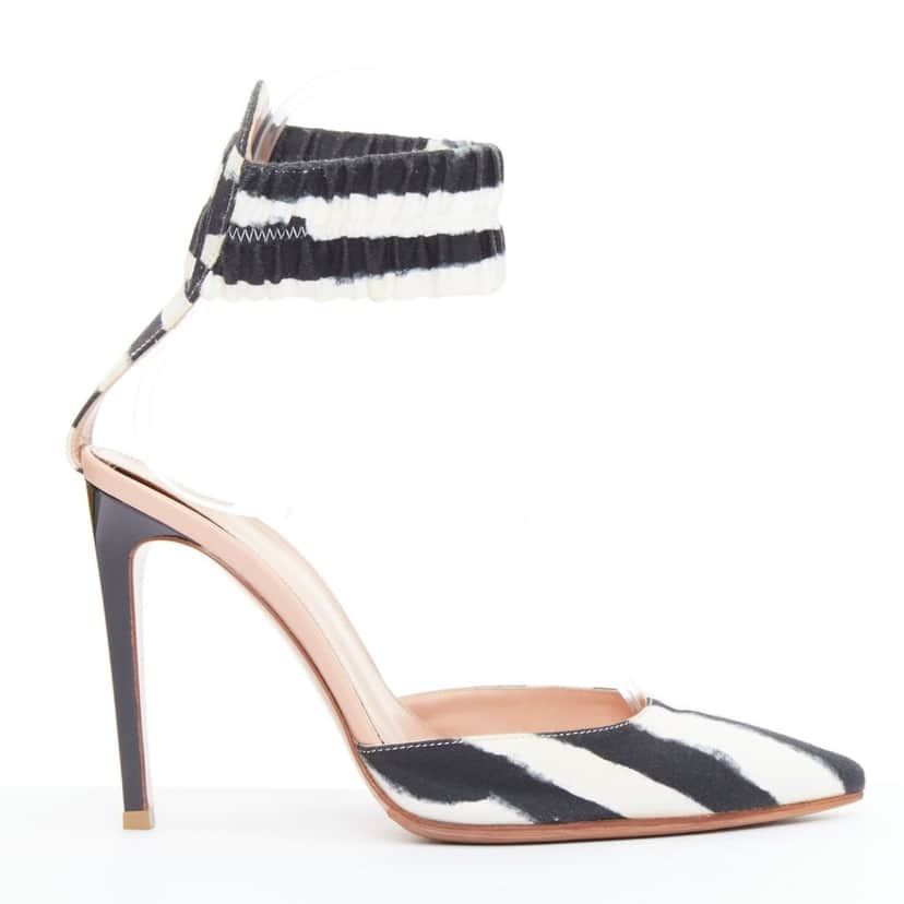 Gianvito Rossi Zebra Print Pumps Black Fair condition - Front View