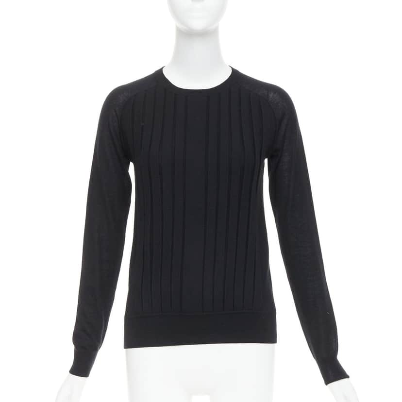 Hermes Product Black Cashmere Very good condition - Front View