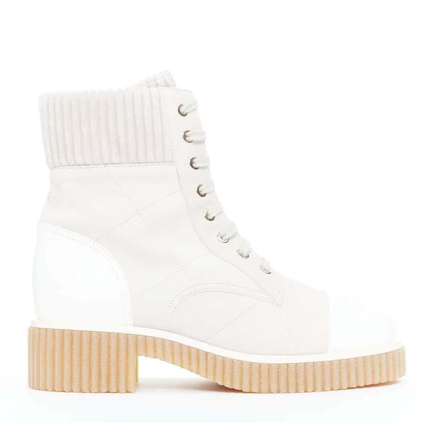 Chanel Product Grey Suede Very good condition - Front View