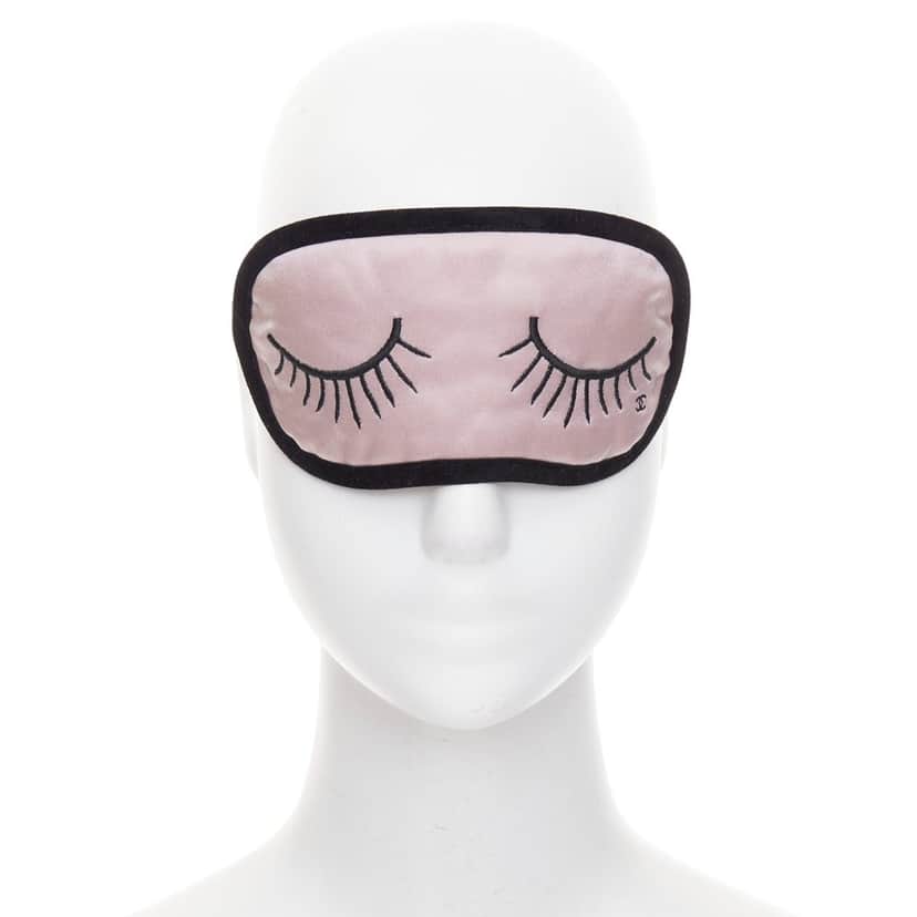 Chanel Product Pink Silk Very good condition - Front View