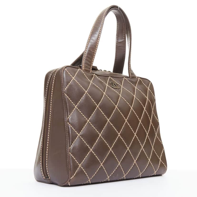 Chanel Wild Stitch Brown Leather Good condition - Front View