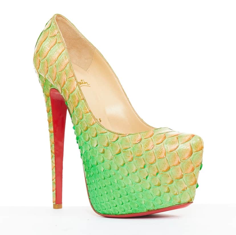 Christian Louboutin Daffodile 160 Green Leather Very good condition - Front View