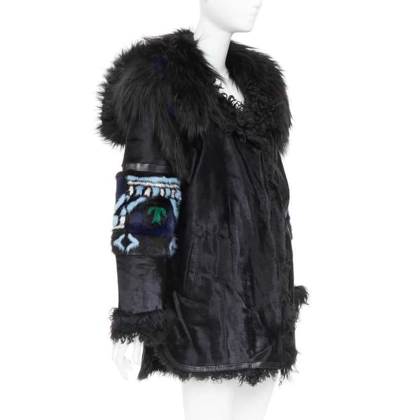 Emilio Pucci Coat Black Fur Very good condition - Front View