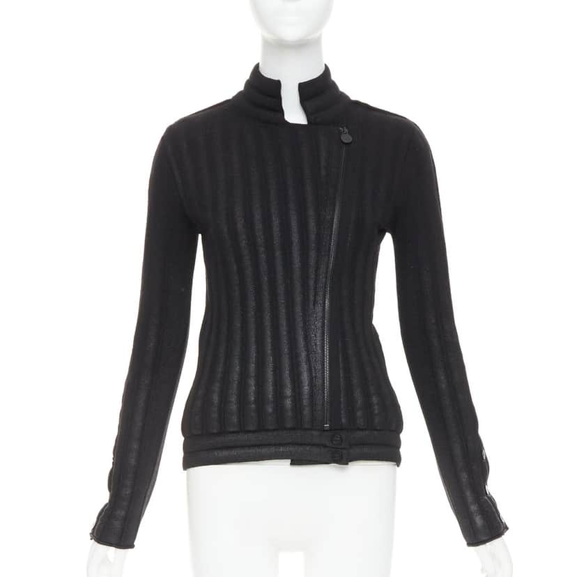 Chanel Product Black Wool Fair condition - Front View