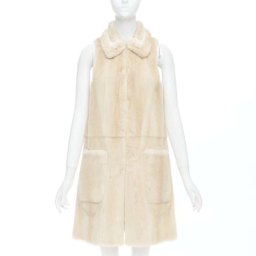 Fendi Beige Fur Metallic Vest Beige Fur Very good condition - Front View